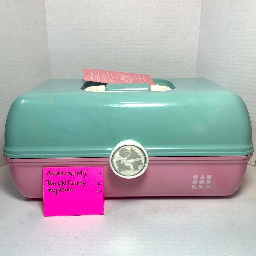 BNWT RETRO CABOODLES ON THE GO LARGE MAKEUP CASE